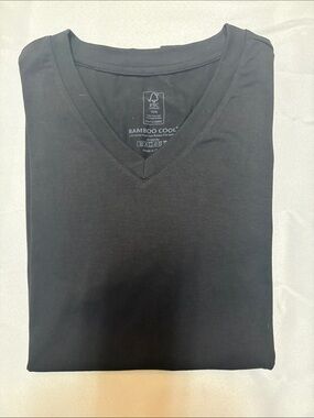 Bamboo CoolClassic Black V-Neck Men's Shirt Size M NWOT
